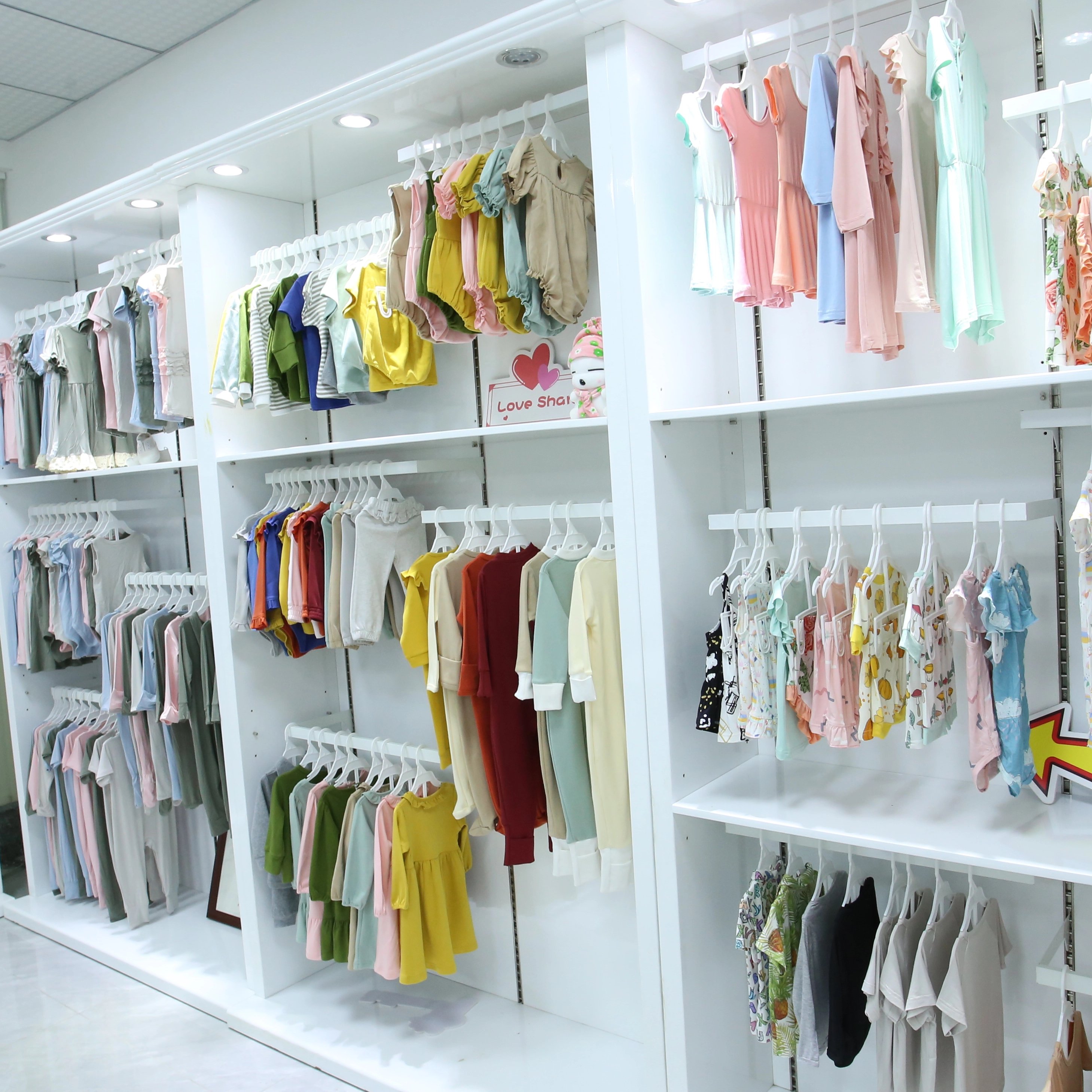 Le bambou est-il un bon matériau pour les vêtements de bébé ?