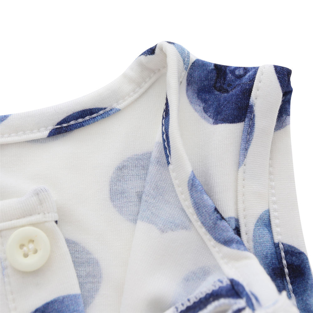 Robes de bébé fille en gros sans manches conception simple vêtements de bébé printemps été motif de myrtille belle robe de petite fille