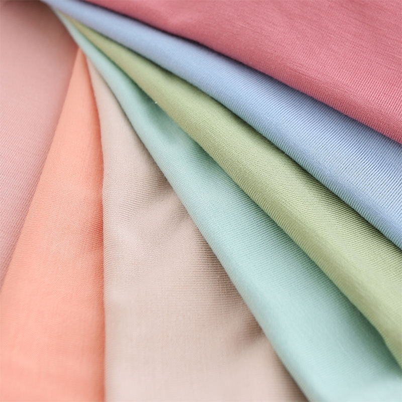 Chapeaux de bébé en gros tissu de bambou couleur unie douce décoration faciale OEM chapeaux de bébé unisexes personnalisés pour toutes les saisons