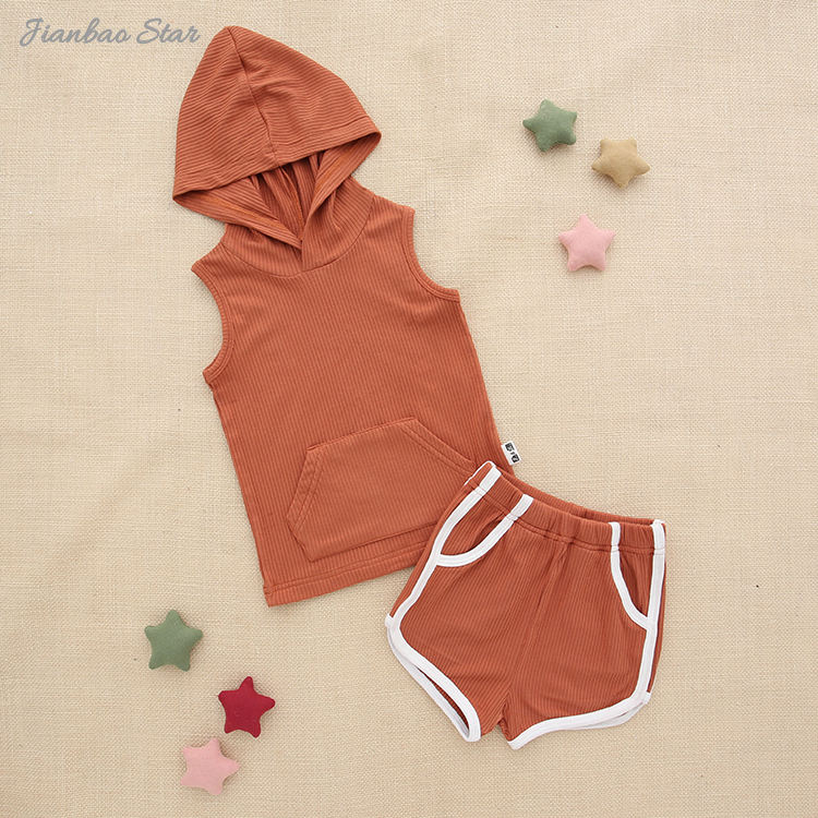 Nouveau Design tenues couleurs unies haute qualité bébé vêtements ensemble côtelé bambou sans manches sweats à capuche unisexe et pantalons courts