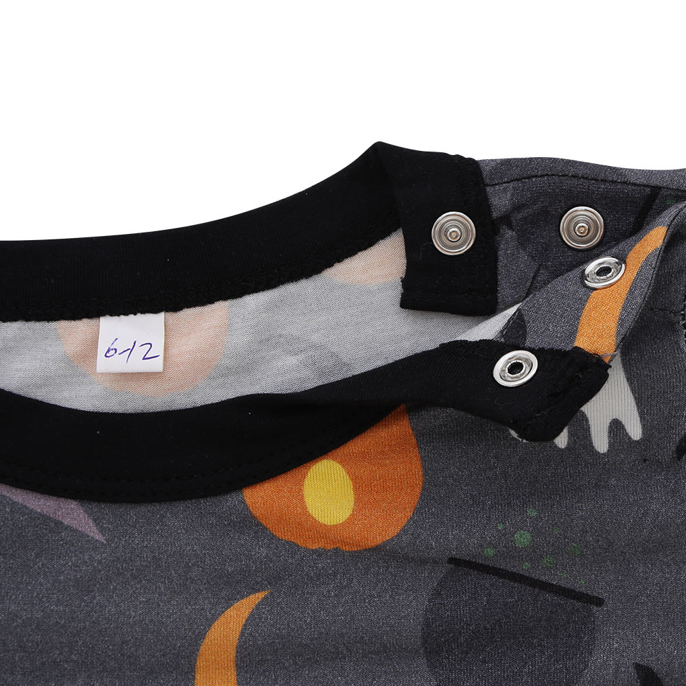 Barboteuse tricotée à manches courtes pour bébé, 100% coton, motif de boutons d'halloween, personnalisé, vente en gros, nouvel arrivage, offre spéciale